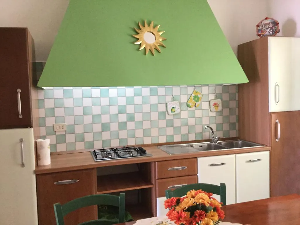Holiday Rentals Taormina Apartment